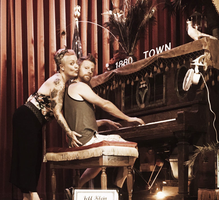 jnj_on_stage_saloon